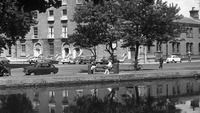 Object Grand Canal, Dublincover picture