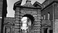 Object Old Gateway, Dublin Castlecover picture