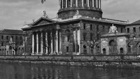 Object Four Courts & River Liffeyhas no cover picture