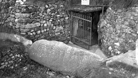 Object Newgrange Tumulus, Co Meathcover picture