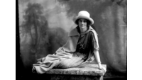 Object Countess Constance Markievicz seated, studio full-length portrait.has no cover picture