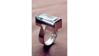 Object White gold ringhas no cover picture