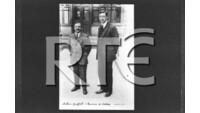 Object Arthur Griffith and Eamon de Valera (circa 1920)cover picture
