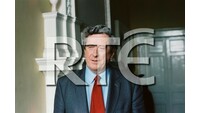 Object Former Fine Gael Taoiseach Garret FitzGerald (1983)has no cover picture
