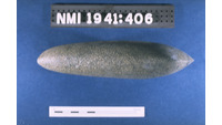 Object ISAP 12891, photograph of the left side of stone axecover
