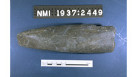 Object ISAP 00030, photograph of the left side of stone axecover