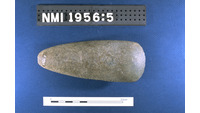 Object ISAP 04647, photograph of face 1 of stone axe/adzehas no cover picture